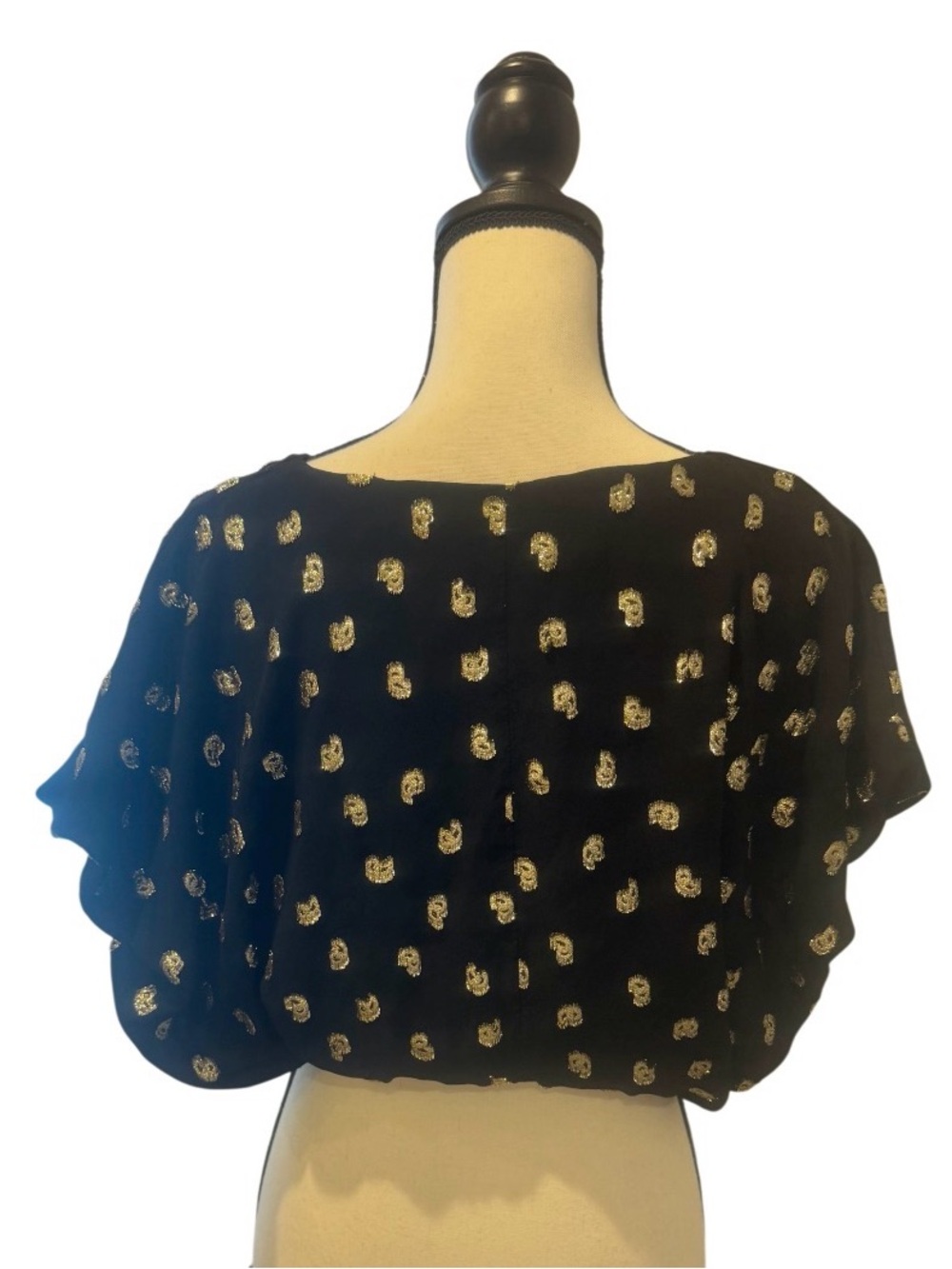 BY TOGETHER BOUTIQUE crop bubble shirred blouse women’s size small - Picture 6 of 12